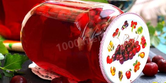 Компот из вишни и смородины