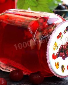 Компот из вишни и смородины