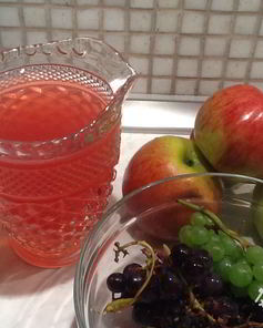 Компот Осенний из яблок и винограда