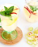 Компот с ревенем и яблоками