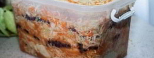 квашеная капуста с клюквой. Шаг 10