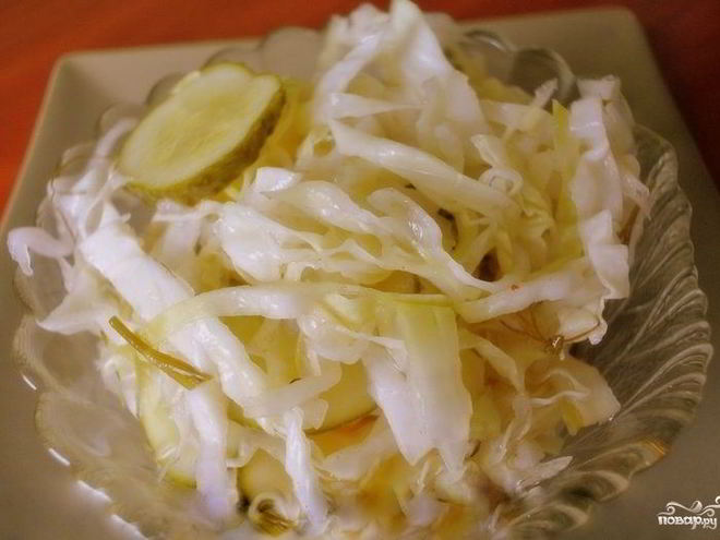 Рецепт быстрой маринованной капусты с огурцами