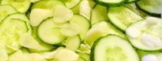 быстрая маринованная капуста с огурцами. Шаг 2