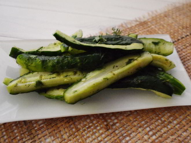 Рецепт быстрых маринованных огурцов