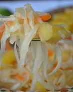 Капуста маринованная с яблоками