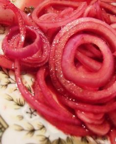 Лук, маринованный в гранотовом соке