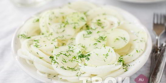 Лук маринованный