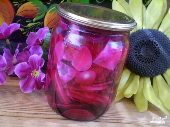 Рецепт маринованной капусты со свеклой