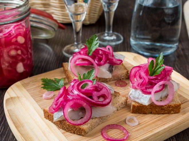 Рецепт маринованного красного лука