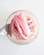 Маринованный лук для шашлыка с лимоном