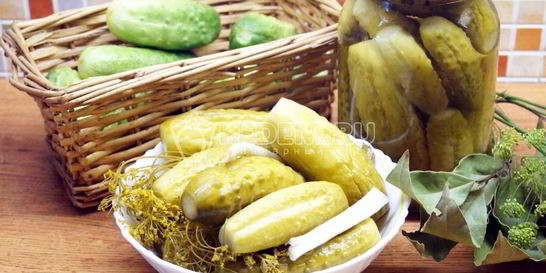 Маринованные огурцы с хреном