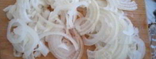 маринованные огурцы с морковкой и луком. Шаг 3