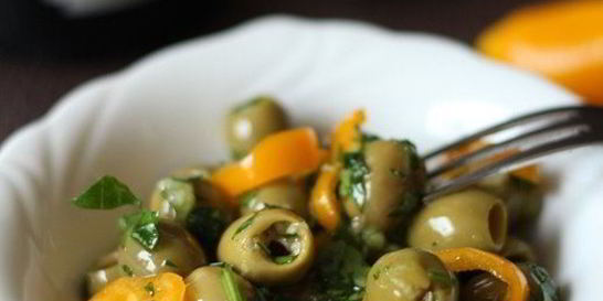 Маринованные оливки