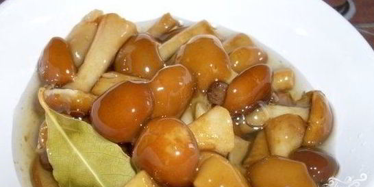 Маринованные опята в собственном соку