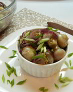 Маринованные шампиньоны с маслом и уксусом