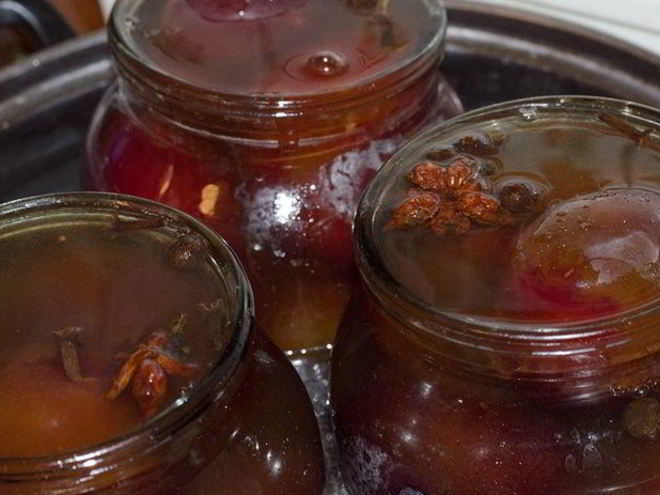 Рецепт маринованных слив с бадьяном