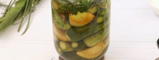 огурцы, маринованные с яблоками без стерилизации. Шаг 10