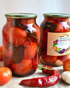 Помидоры маринованные с базиликом и яблочным уксусом