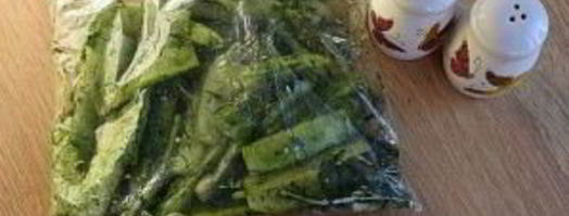 быстрые огурцы малосольные в пакете. Шаг 3