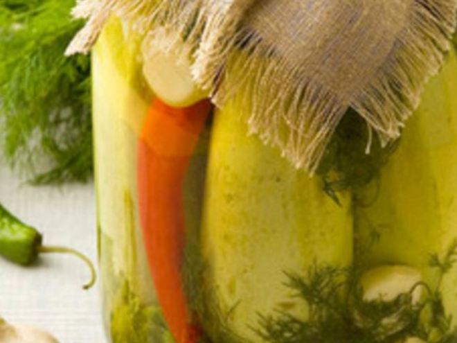 Рецепт соленых кабачков с чесноком