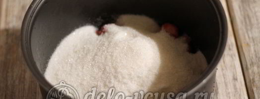 клубничное варенье в мультиварке. Шаг 3