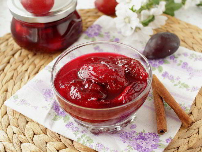 Рецепт пряного сливового варенья