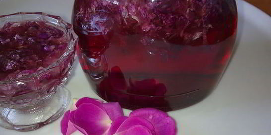 Розовое варенье