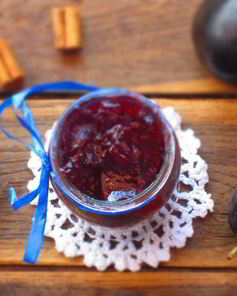 Сливовый конфитюр с корицей и лимоном