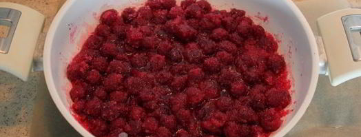 варенье из замороженной вишни на сковороде. Шаг 7