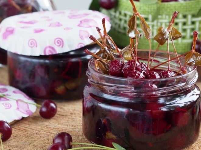 Рецепт вишневого варенья-украшения графини-вишенки