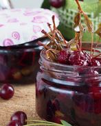 Вишневое варенье-украшение Графини-вишенки