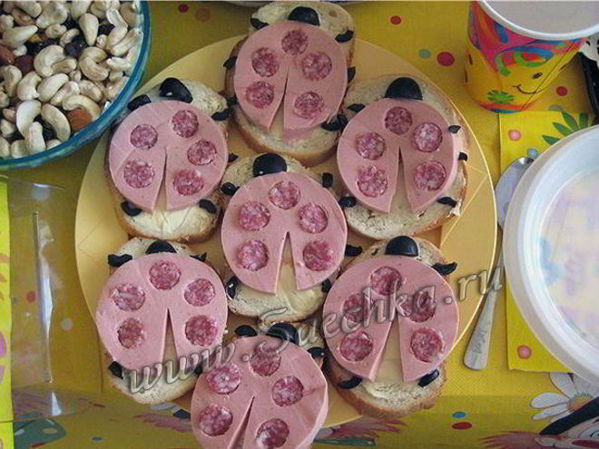 Рецепт бутерброда божья коровка