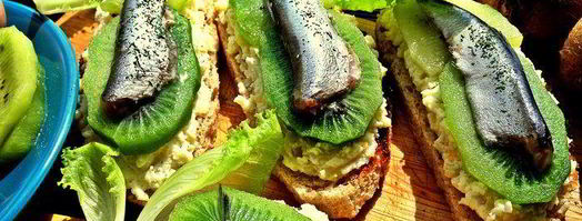 бутерброд килька, картошка, киви. Шаг 14