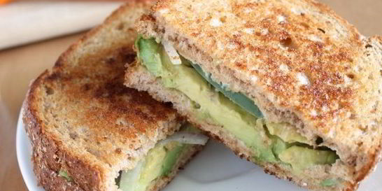 Бутерброд с авокадо