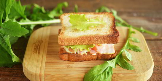 Бутерброд с беконом