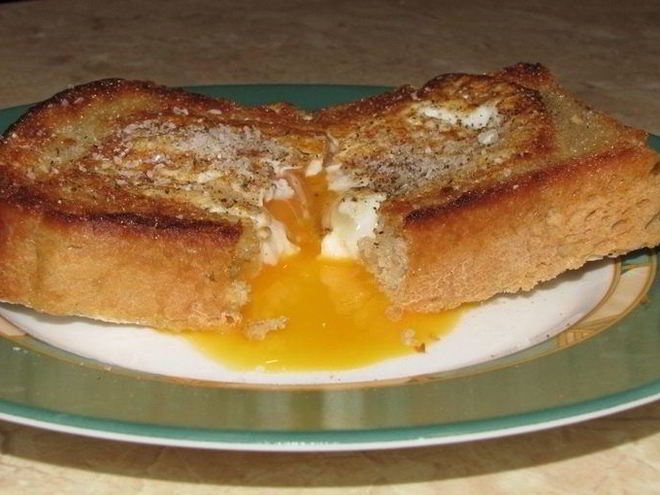 Рецепт бутерброда с яйцом на сковороде