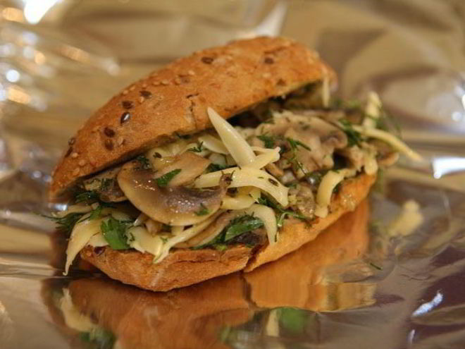 Рецепт бутерброда-ссобойки с грибами и сыром