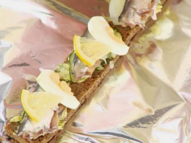 Рецепт бутербродов с килькой