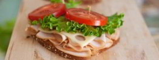 бутерброды с колбасой на праздничный стол. Шаг 7