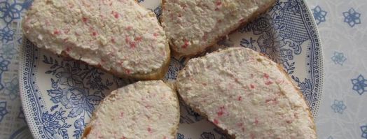 бутерброды с крабовыми палочками и сыром. Шаг 4