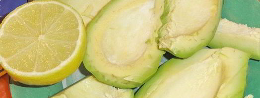 бутерброды с малосольной семгой и авокадо. Шаг 3