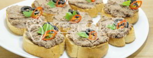 бутерброды с паштетом из куриной печени. Шаг 12