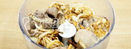 бутерброды с паштетом из куриной печени. Шаг 5