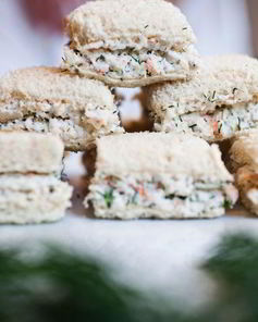 Бутерброды с пастой из креветок