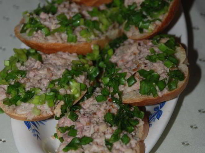 Рецепт бутербродов с печенью трески