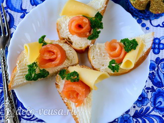 Рецепт бутербродов с семгой и сыром