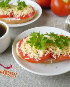 Бутерброды с сыром и помидорами