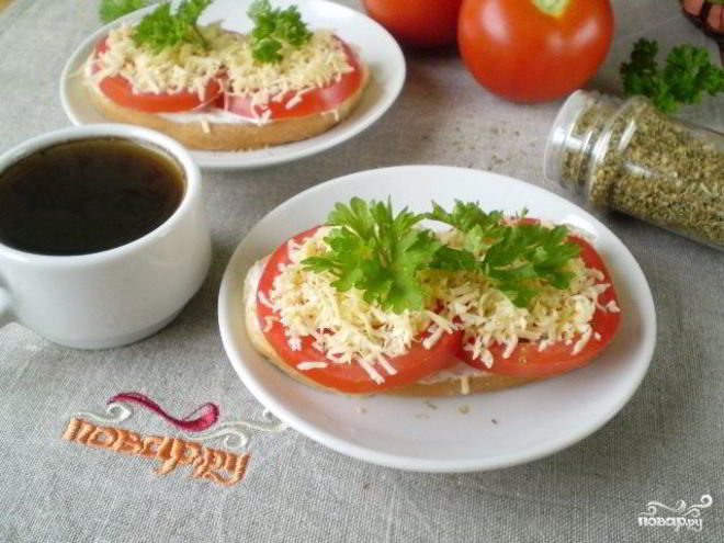 Рецепт бутербродов с сыром и помидорами