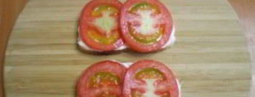 бутерброды с сыром и помидорами. Шаг 5