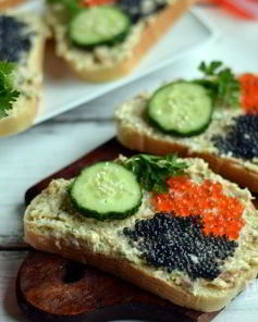 Бутерброды с тунцом и икрой